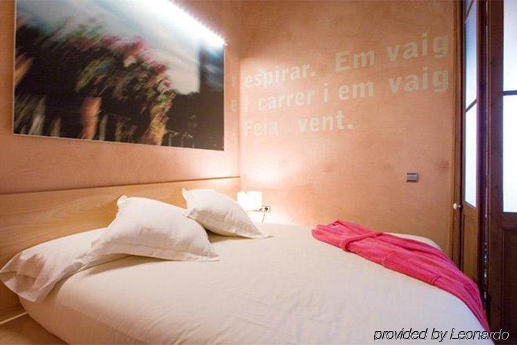 Apartamentos La Casa De Les Lletres Barcelona Room photo