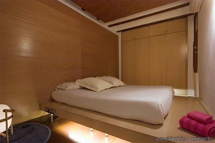 Apartamentos La Casa De Les Lletres Barcelona Room photo
